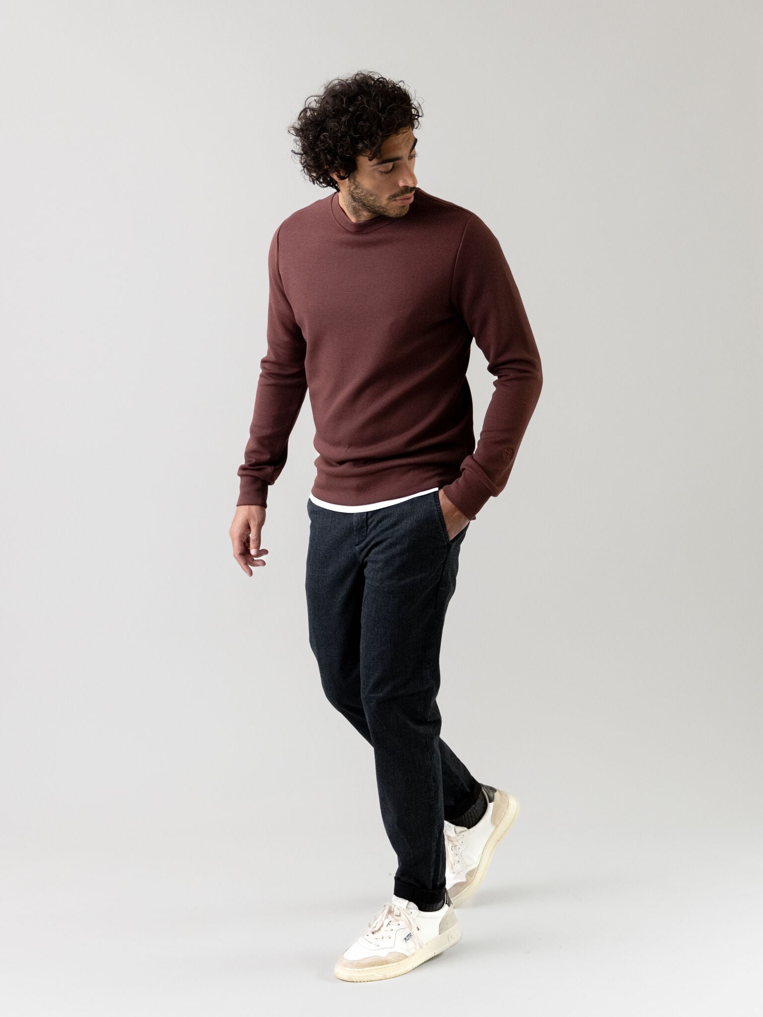 Modelshot / Navy / Detail